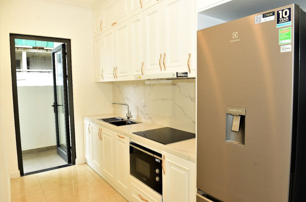 Logia kết nối trực tiếp với bếp tạo thành khu vực các nhu cầu sinh hoạt cần thiết trong gia đình.